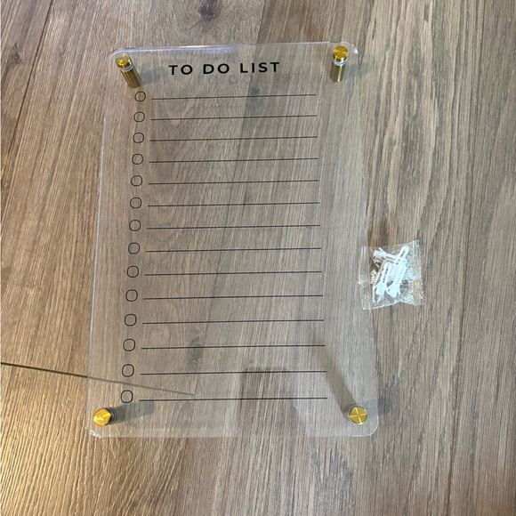 Acrylic whiteboard to do list - Picture 1 of 2